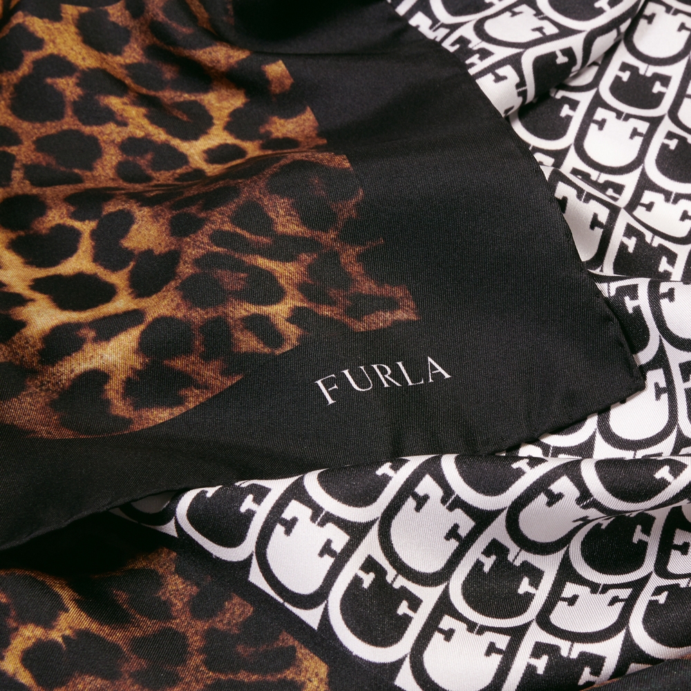 Schals Furla  TORTONA 1031718 NERO