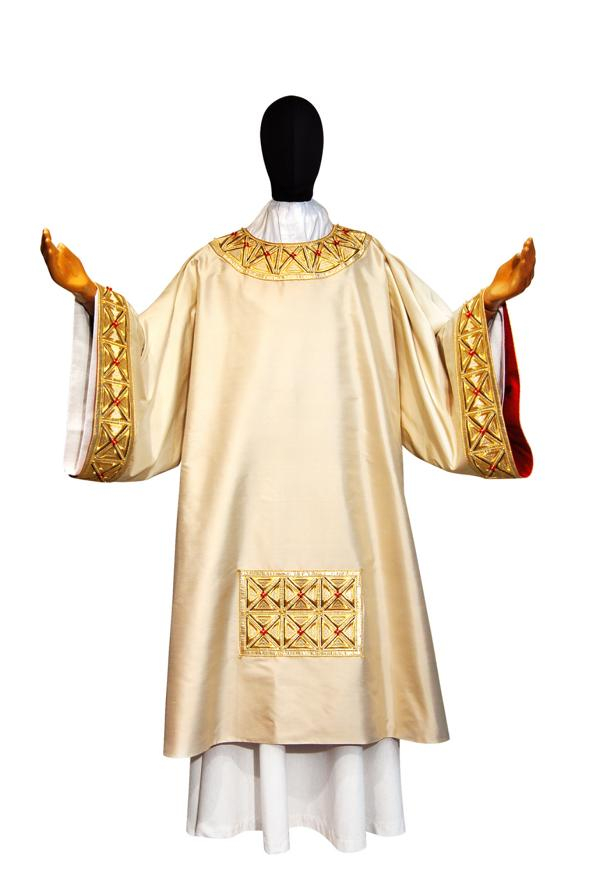 Dalmatica bianca D154M6