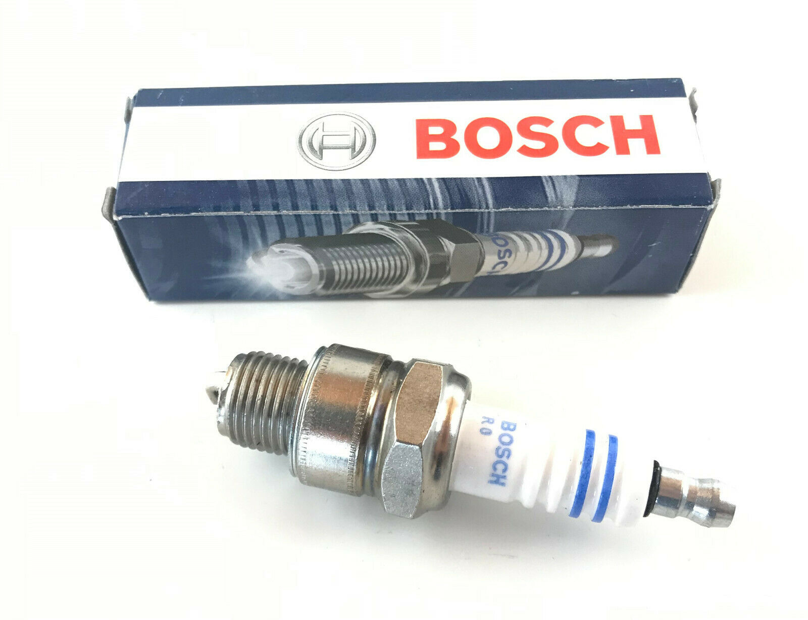 Candela Di Accensione NGK B8HS Filettatura Corta - Per Motori E Micce - Foto 7