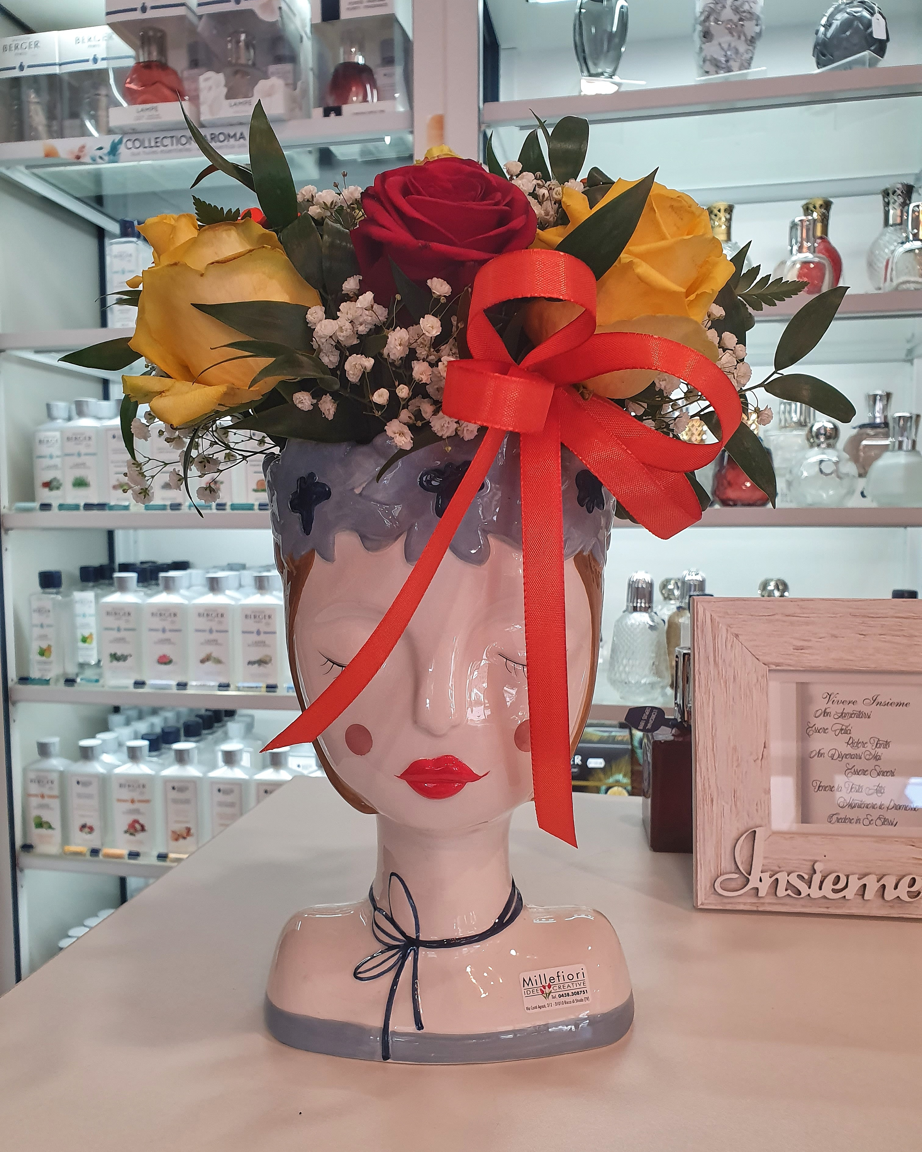 Vaso Busto Donna Volto con Fiori e Dettagli Oro 21 cm - Festa e Regali