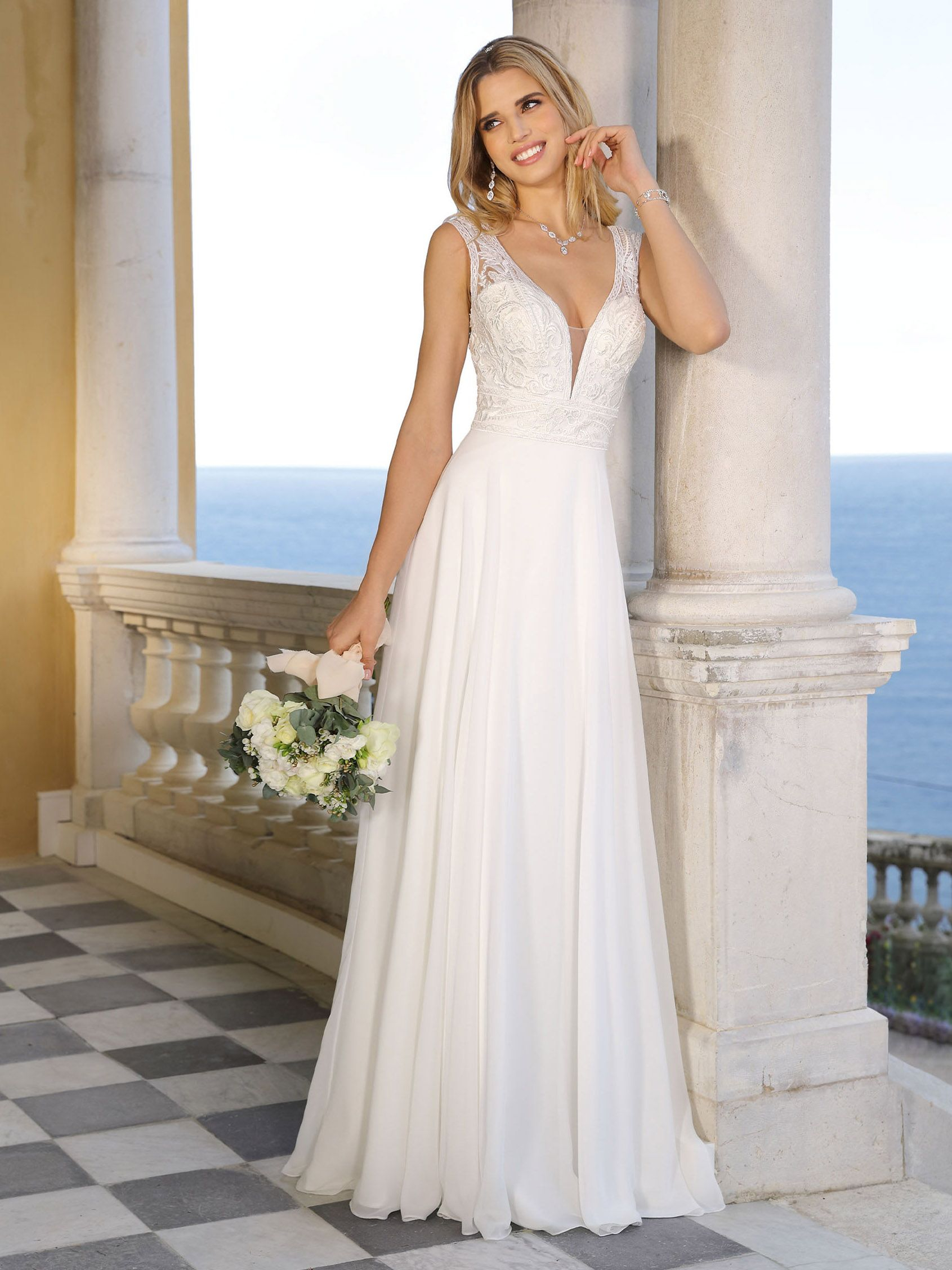 Abito sposa scivolato con spalline sottili e corpetto ricamato, Favole