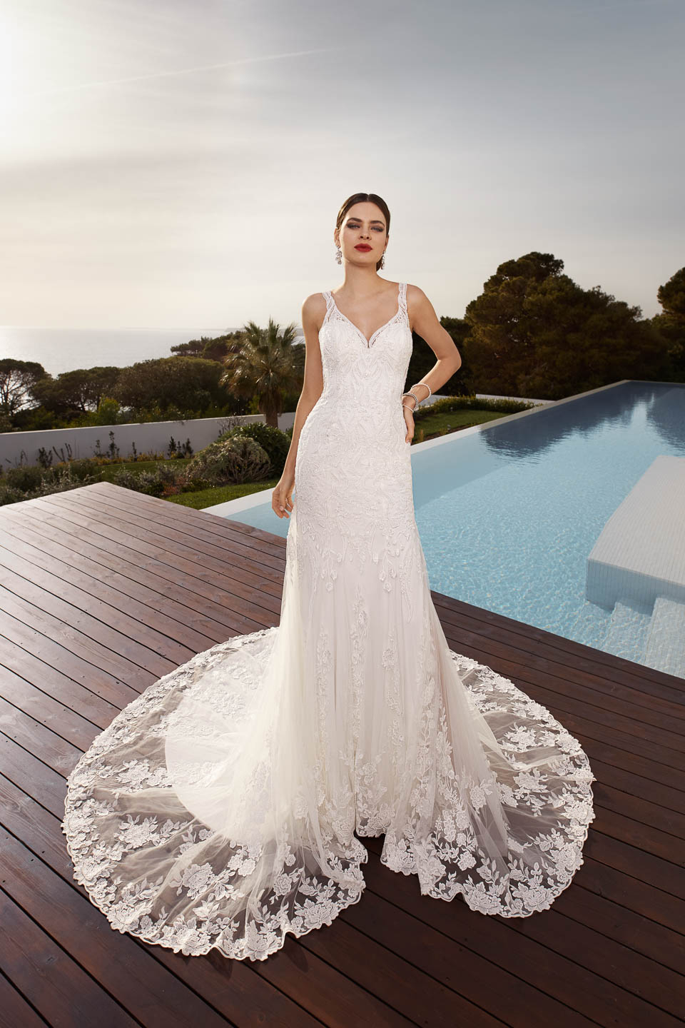 Abito sposa 2025 pizzo sirena