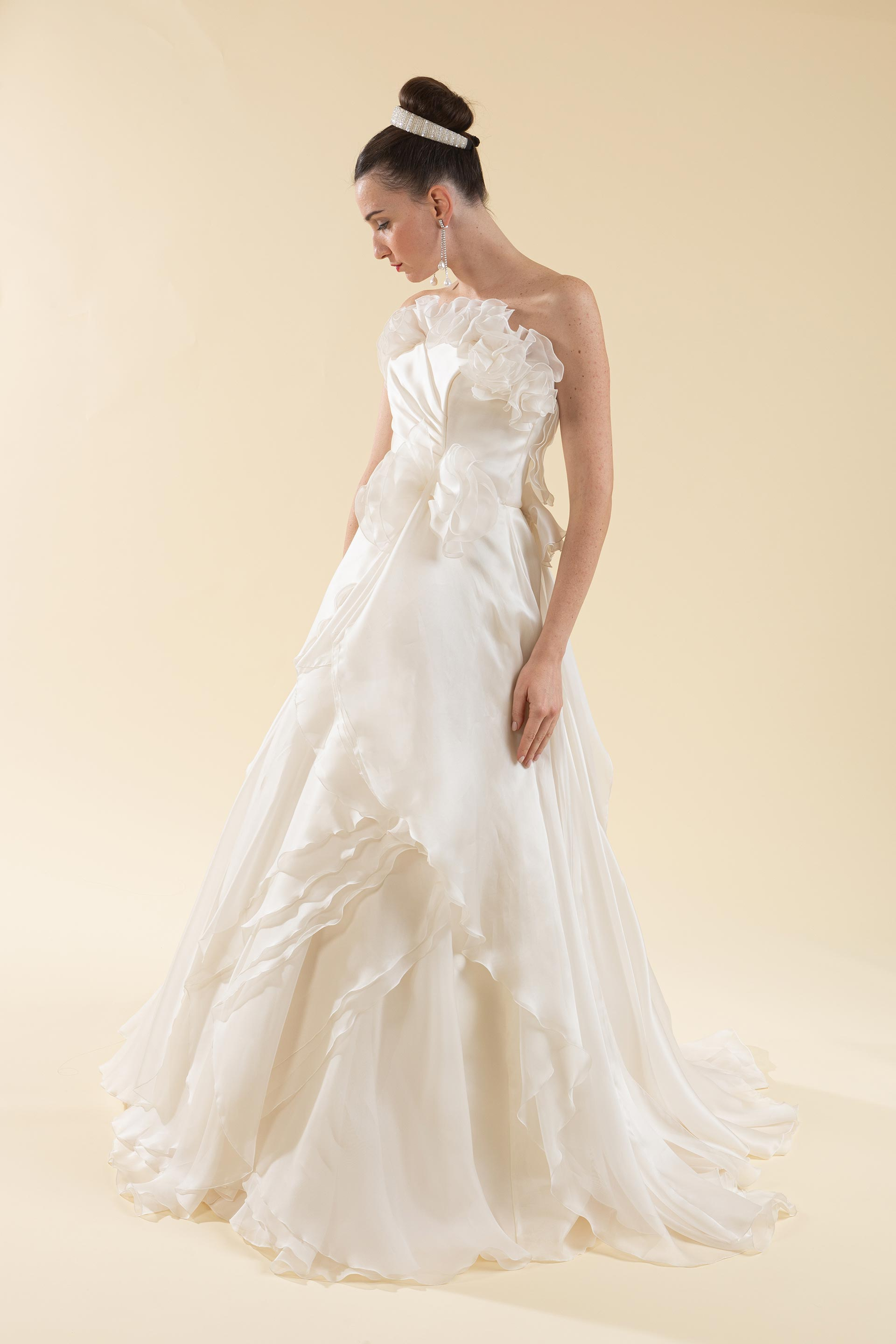 Vestiti da sposa hot sale in seta