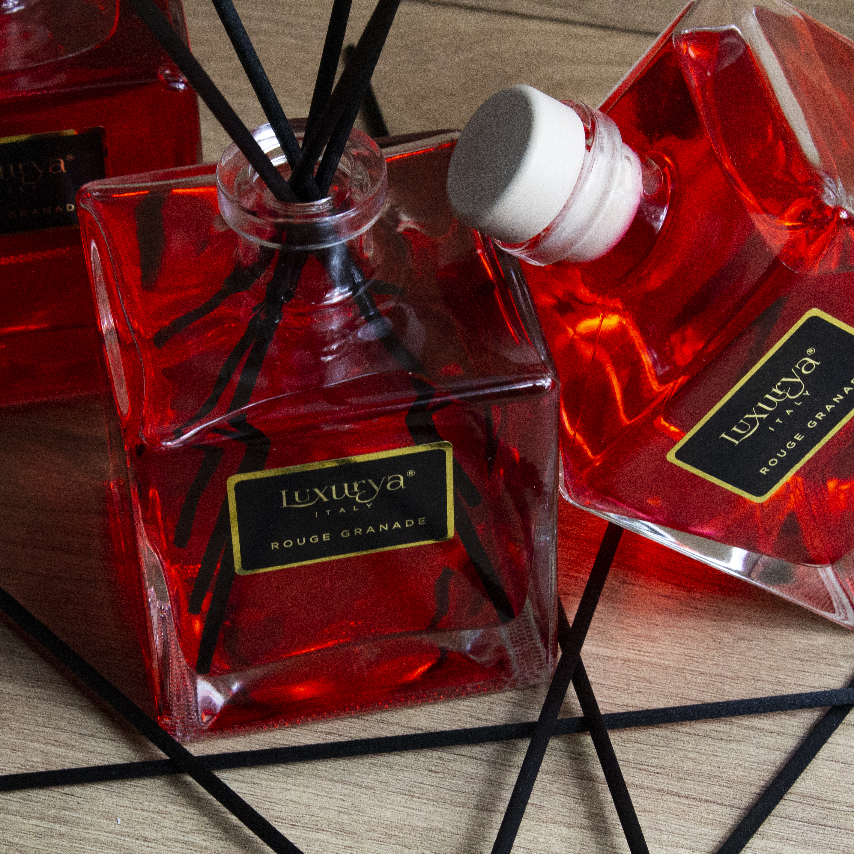 PROFUMATORE AMBIENTE LUXURYA Parfum 500 Ml Per La Casa Vino Rosso