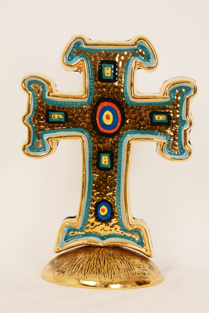 Croce terracotta decoro bizantino con base in metallo