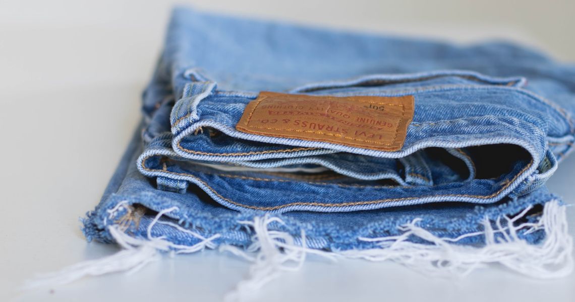 How to give a new life to old jeans thanks to creative recycle