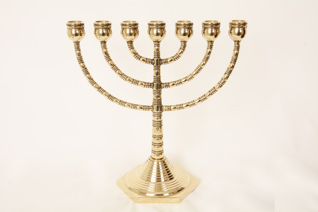 Candelabro Ebraico in ottone, 7 fiamme