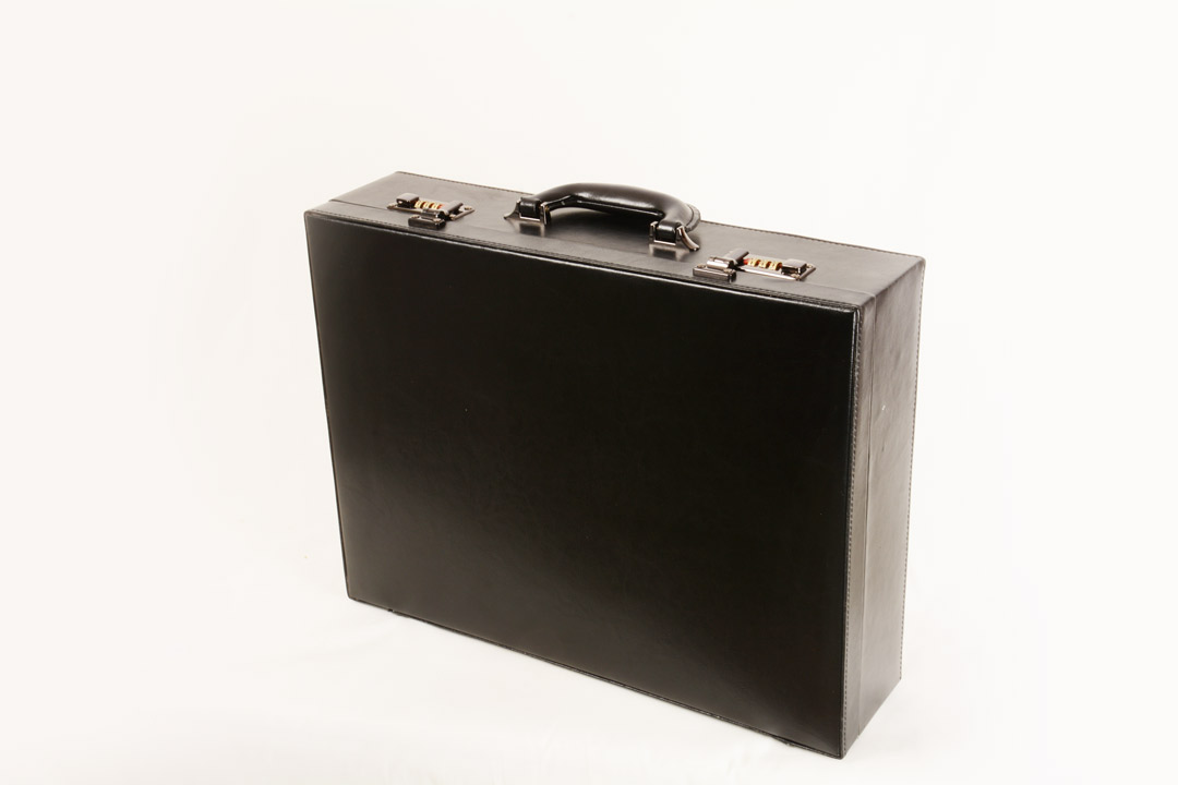 Valigia per Celebrazione con Completo Messa CAL945