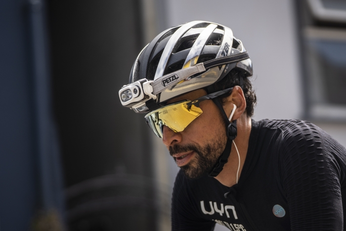 Omar Di Felice trionfa alla 