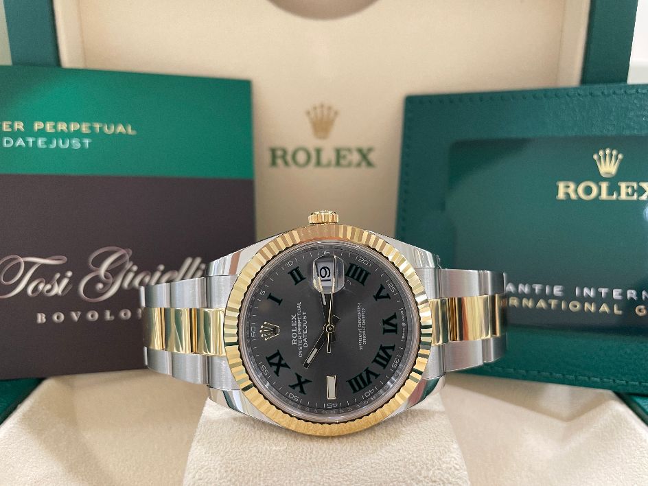 Rolex sale senza numeri