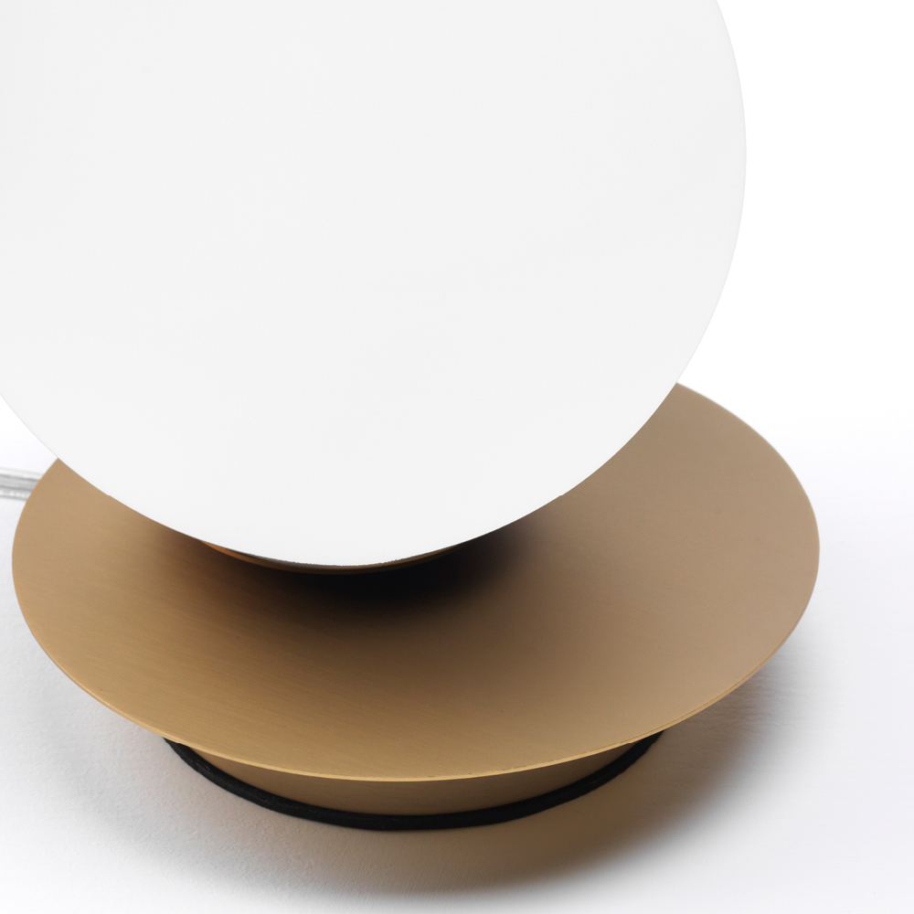 PEARL DA TAVOLO 17 ORO SPAZZOLATO 8W 3000K 