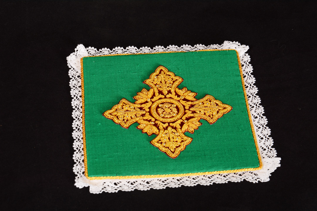 Palla 3004VEH Croce Ricamo a mano