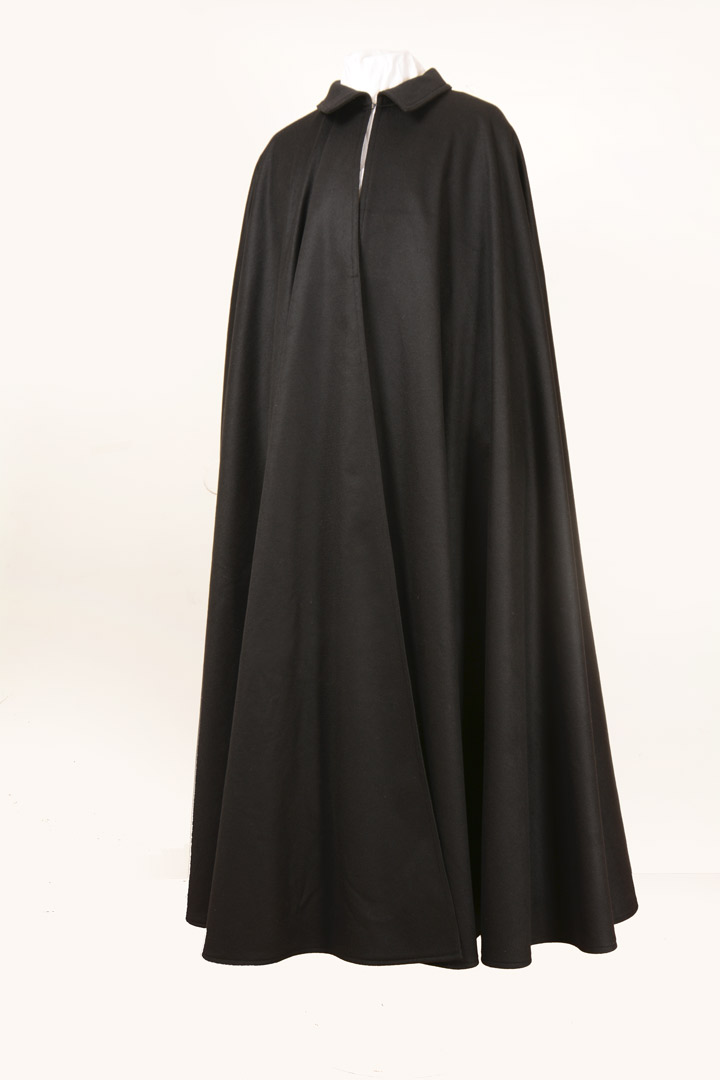 Mantello a ruota intera in pura lana