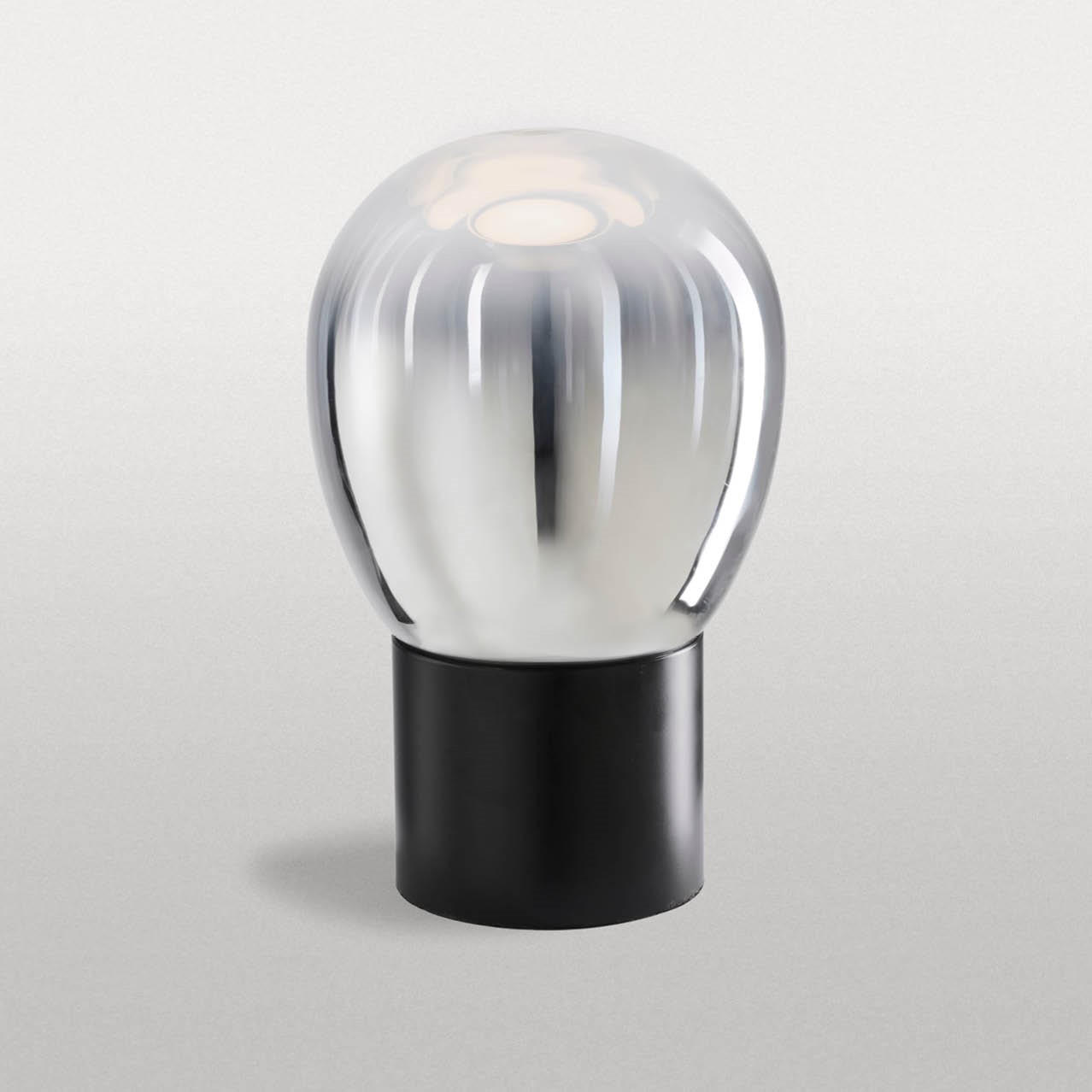 MODIGLIANI DA TAVOLO BASE A LED INTEGRATO BIG NERO 16W 3000K DIMMERABILE + DIFFUSORE IN VETRO BIG CROMO