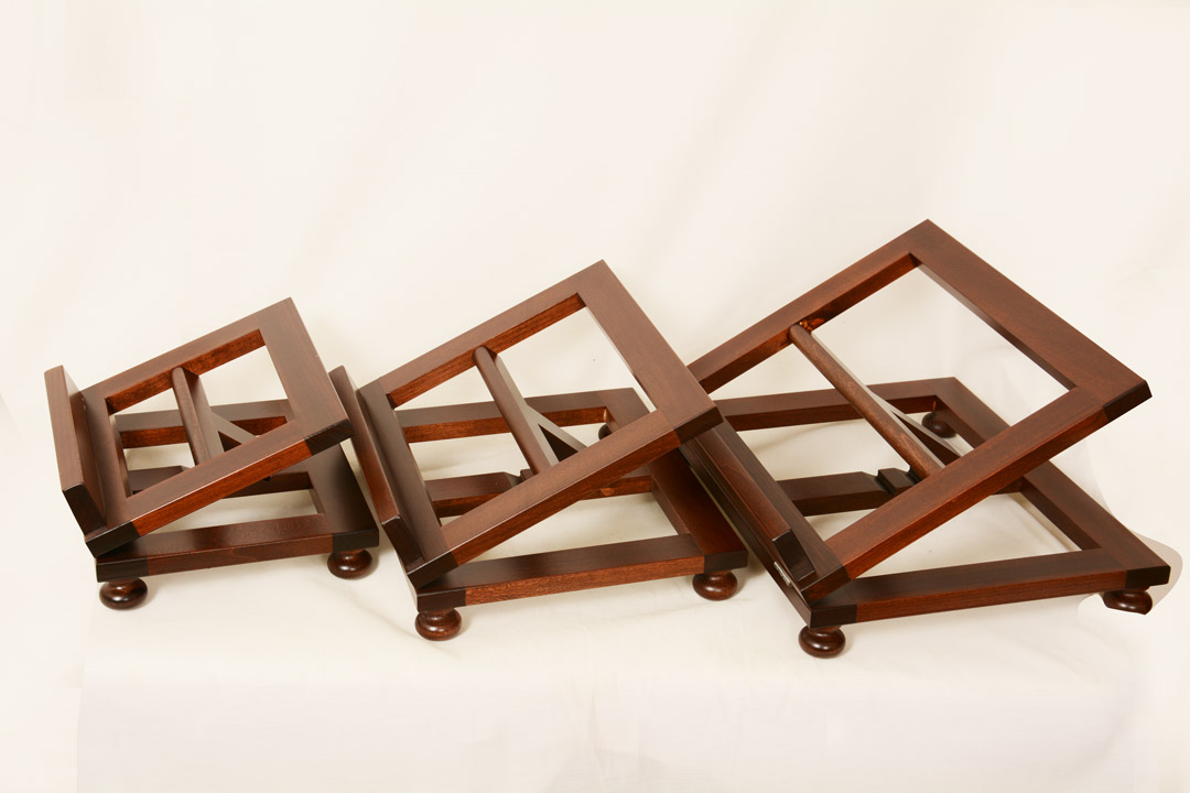 Leggio da tavolo in legno BYZ