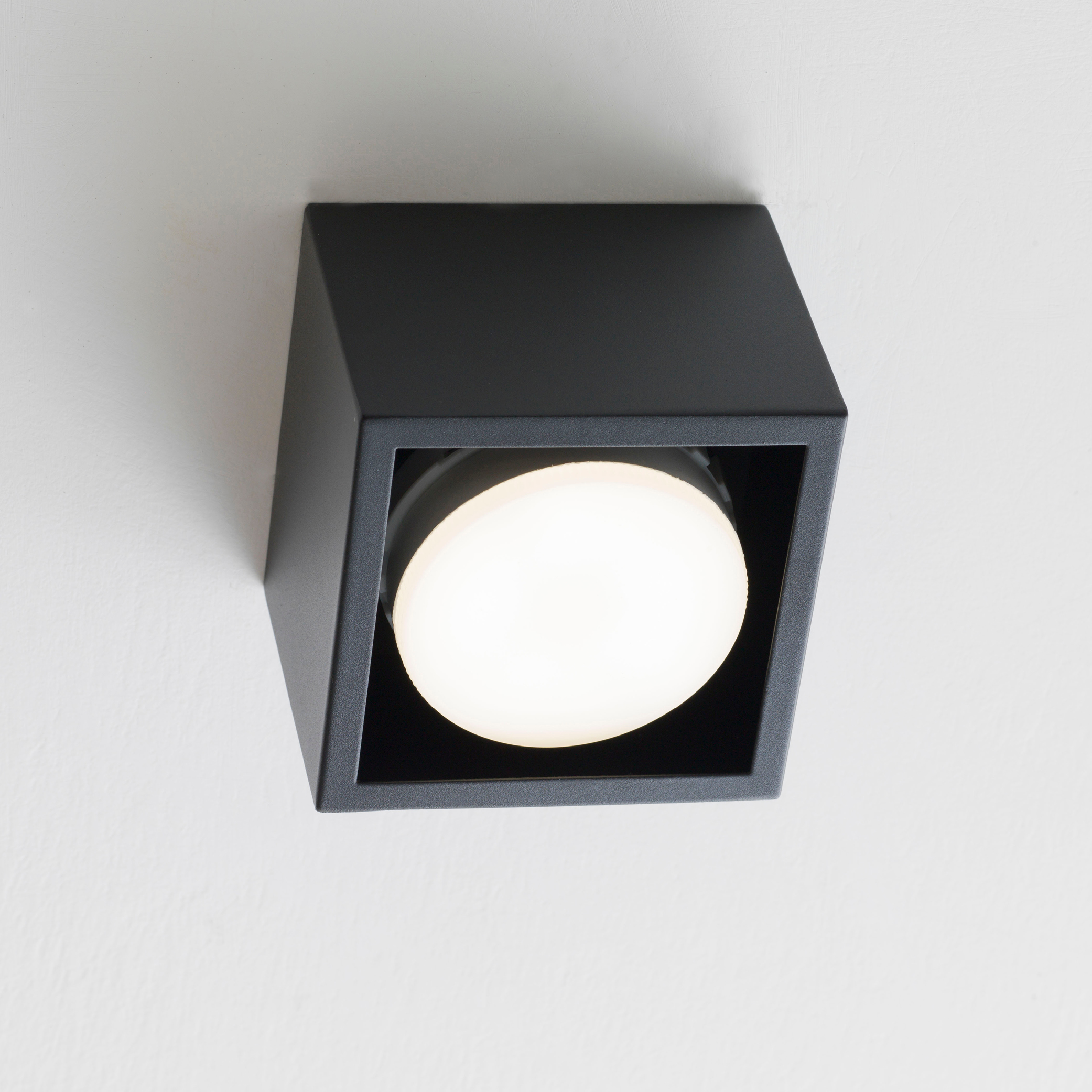 CAGE PLAFONIERA SINGOLA NERO 1X12W GX53