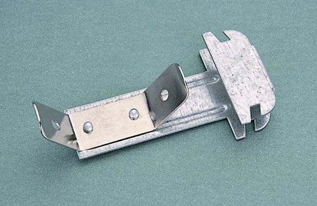 Image of GANCIO CON MOLLA X PROFILO DA SOFFITTO 50 MM. B/TONDO 100.00 pz