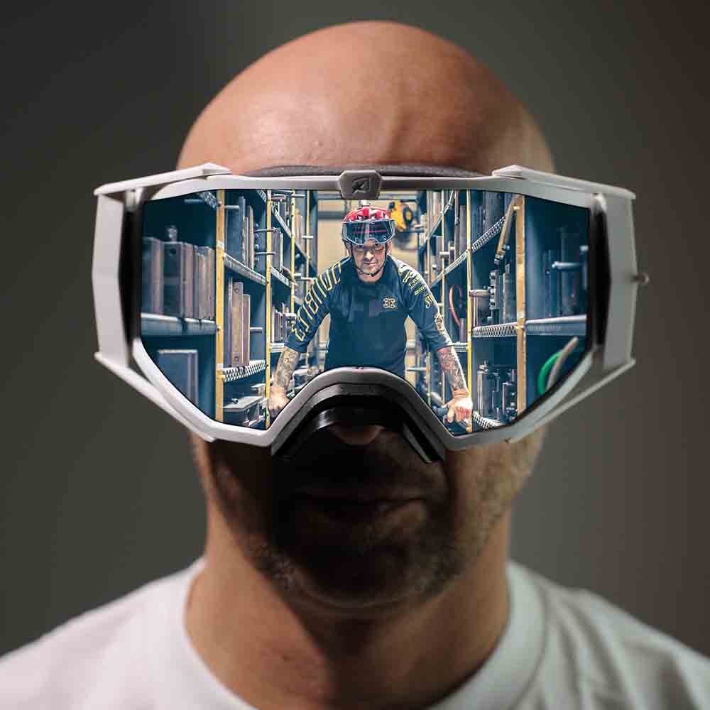 Maschera Ariete con riflesso operaio