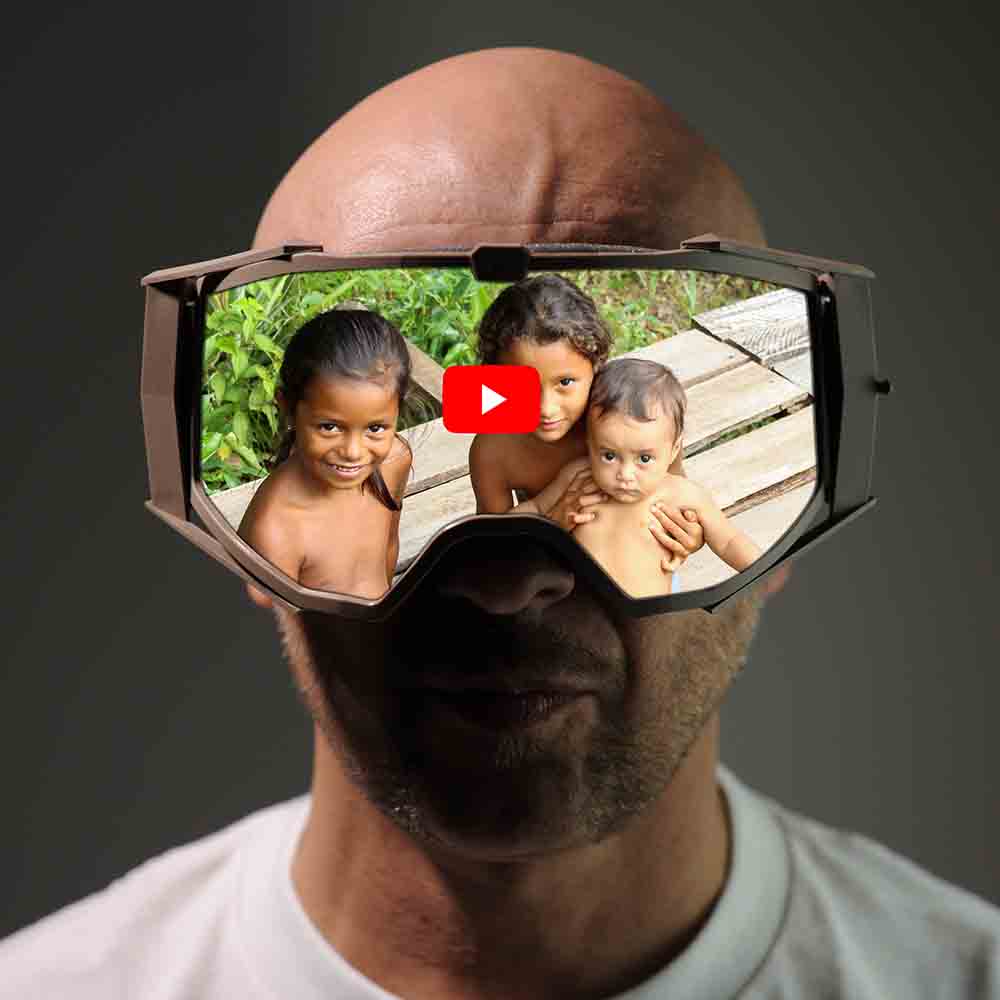 Ariete con riflesso di bambini 