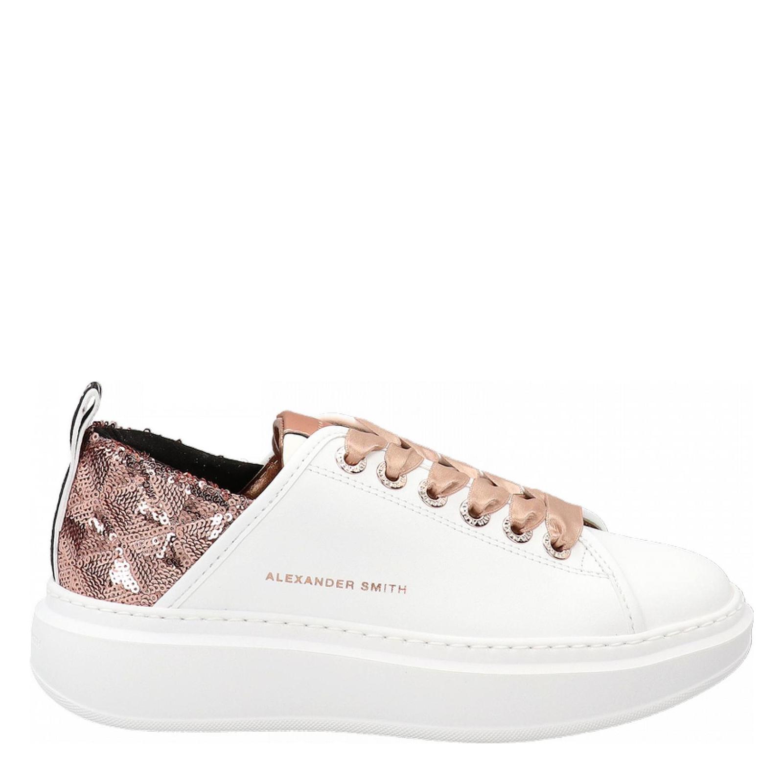 WEMBLEY white-copper