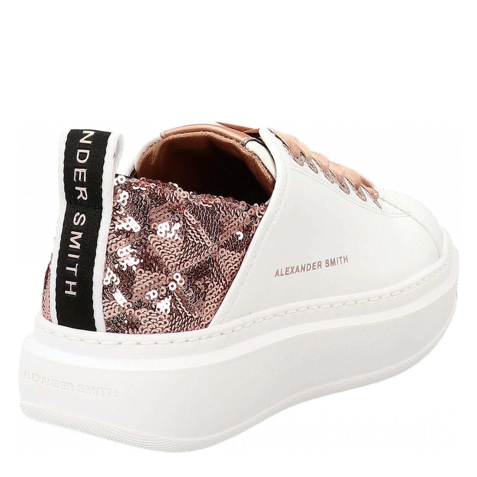 WEMBLEY white-copper