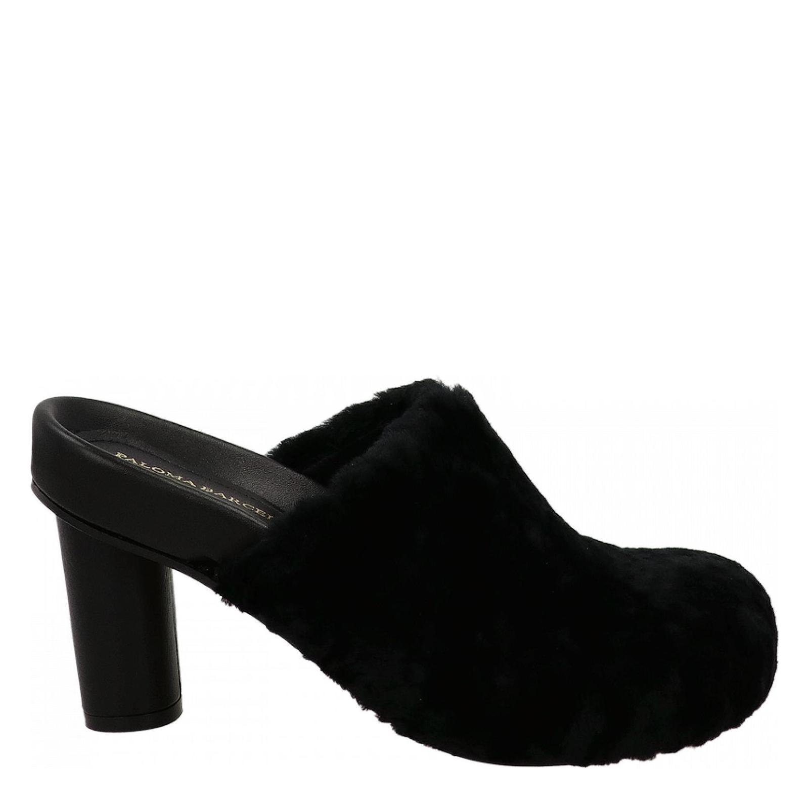 ARIEL MOUTON black