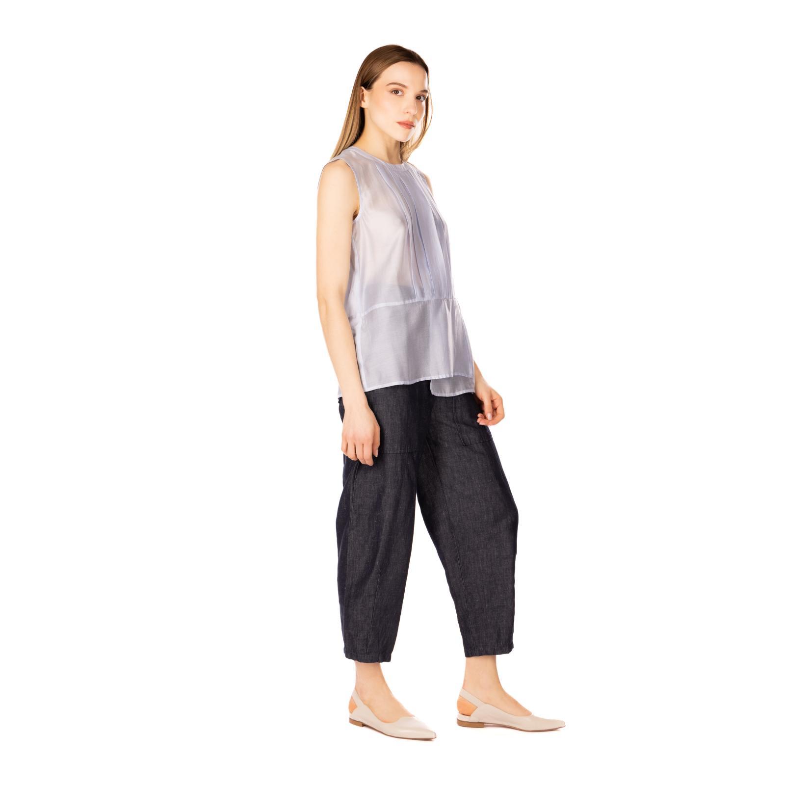 BLUSA glass