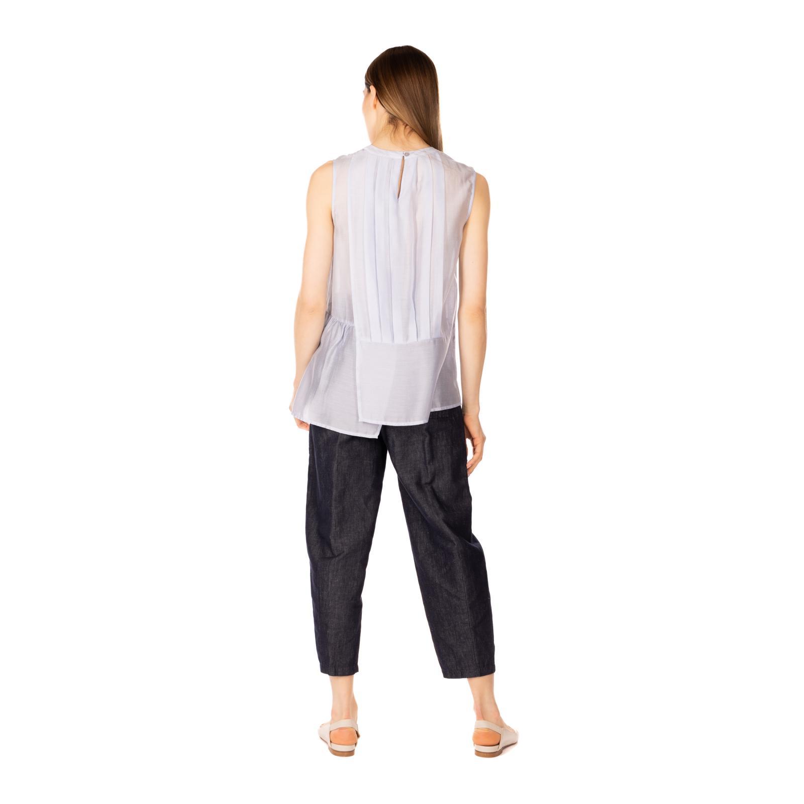 BLUSA glass