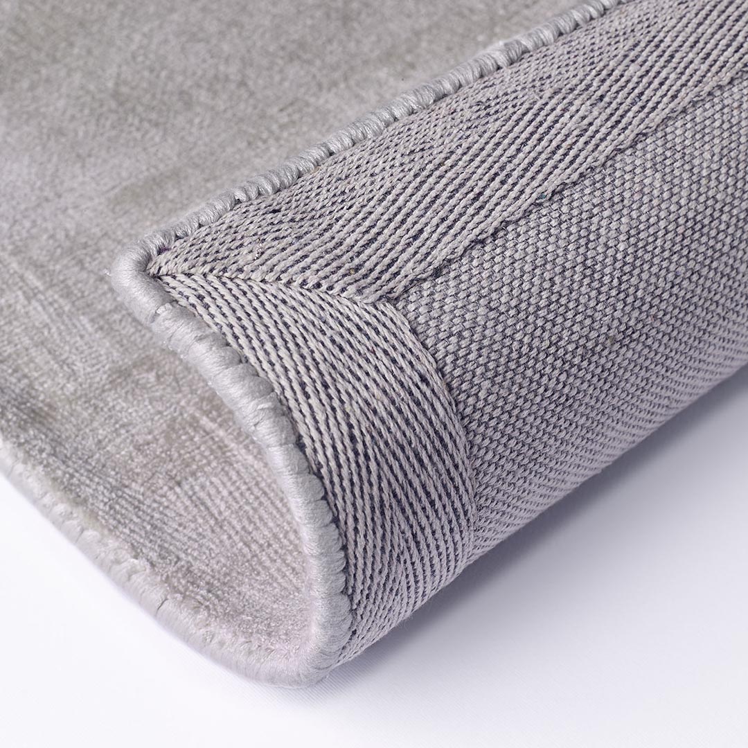 Tappeto Moderno TRENDY SHINY 20I: Eleganza e Comfort per la Tua Casa