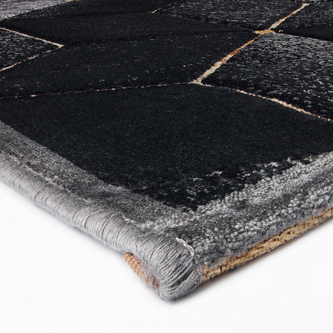 Tappeto GABRIELLE 755X/Q13: Geometria e Raffinatezza per il Tuo Spazio