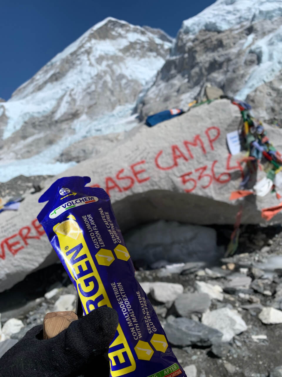 ​Missione compiuta per Omar Di Felice: raggiunto il campo base dell'Everest - 5364 m.