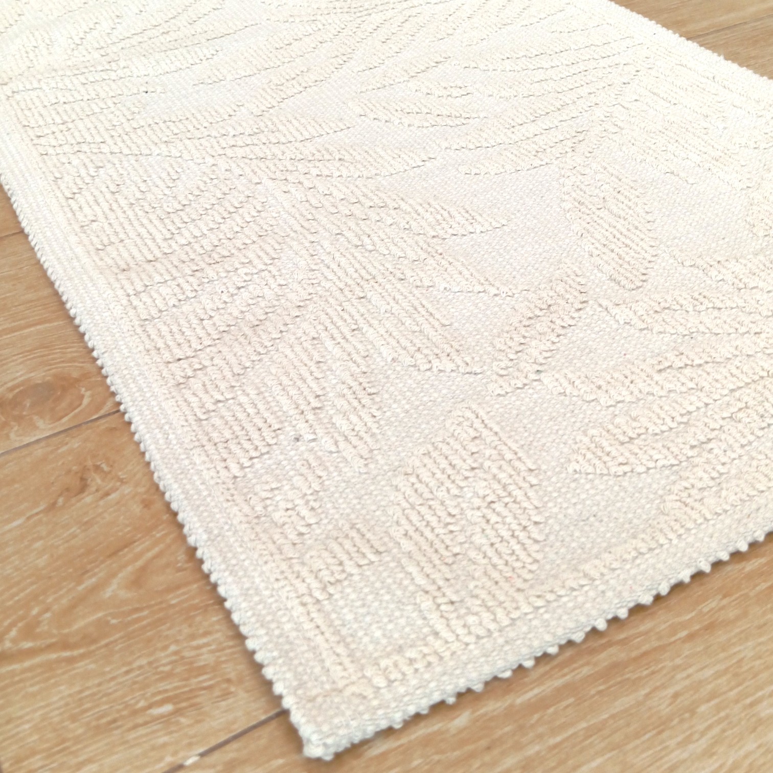 Tappeto Sorel misura 55 x 110 - avorio