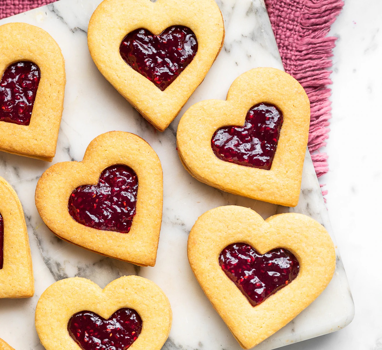 Biscotti a forma di cuore per San Valentino