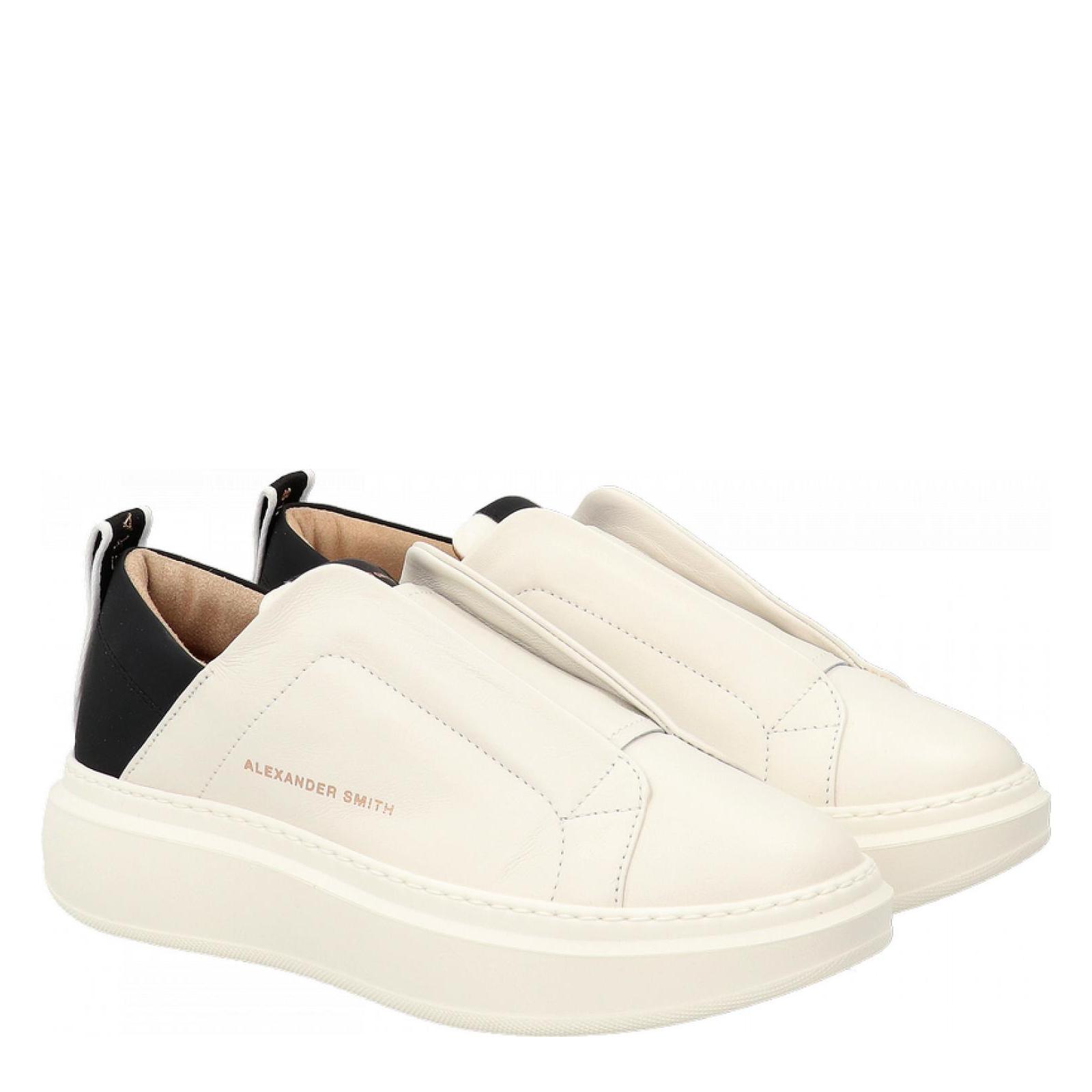 WEMBLEY SLIP-ON