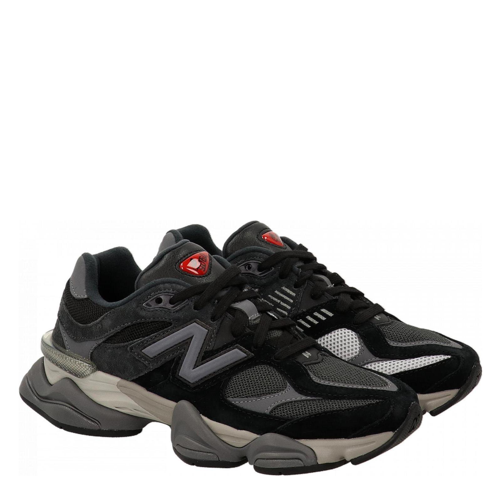 9060 black