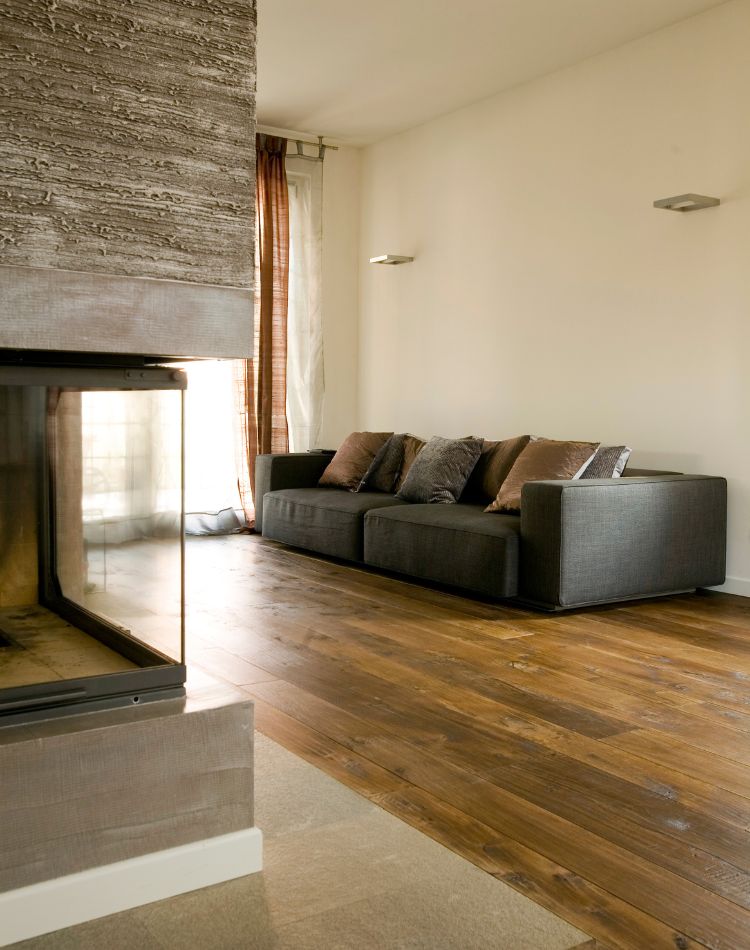 parquet in legno rovere antico e pietra