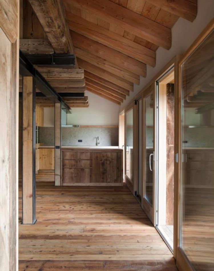 cucina e pavimenti in legno d’abete