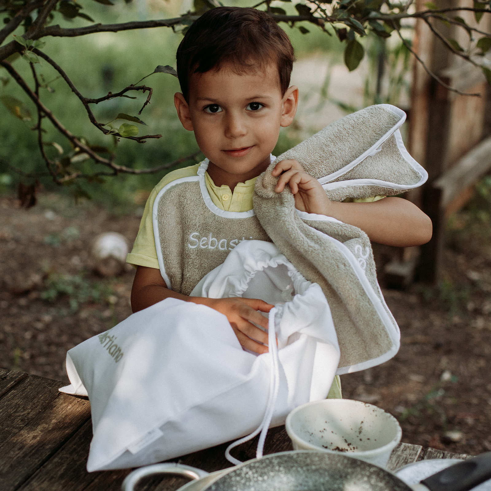 Set Asilo: Bavaglino + Asciugamano + Zainetto 