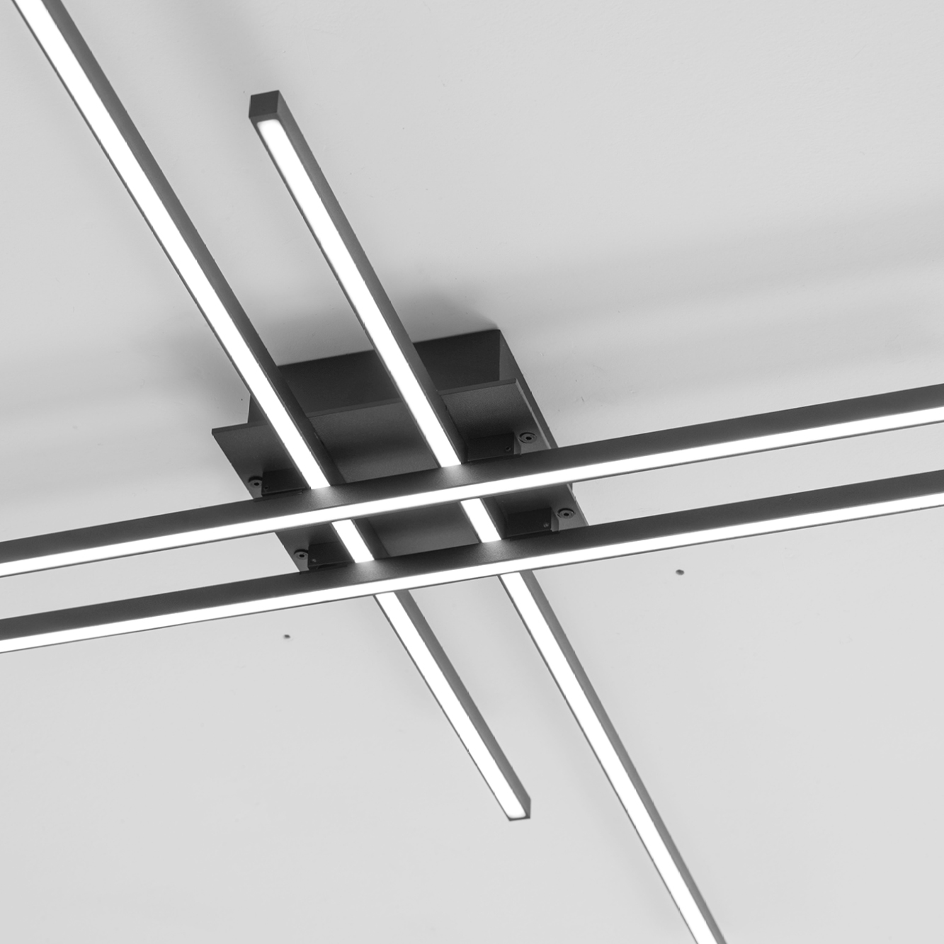 HASHTAG PLAFONIERA 119 NERO 56W 3000K