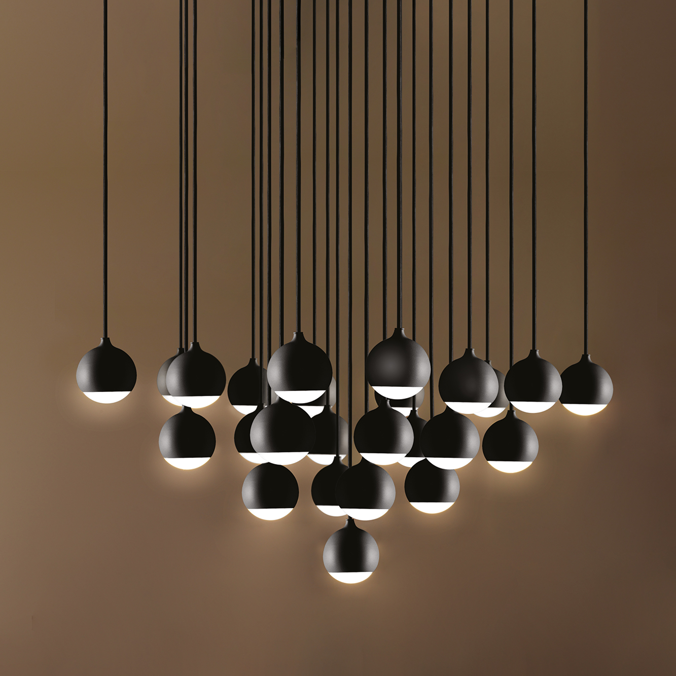 SHALLOW SOSPENSIONE 25 LUCI NERO 62W 3000K