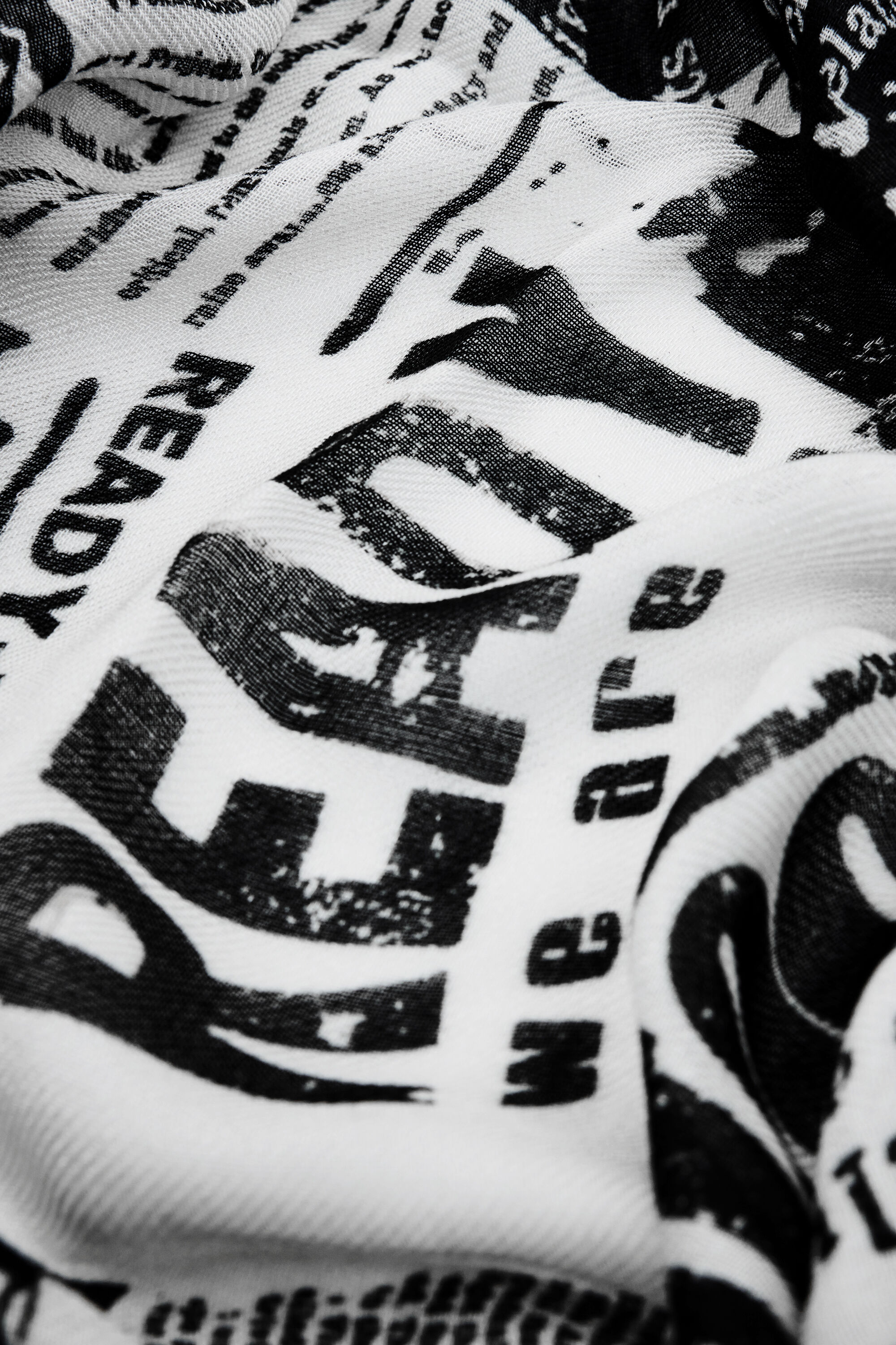 Desigual Sciarpa 25WAWA12 2000