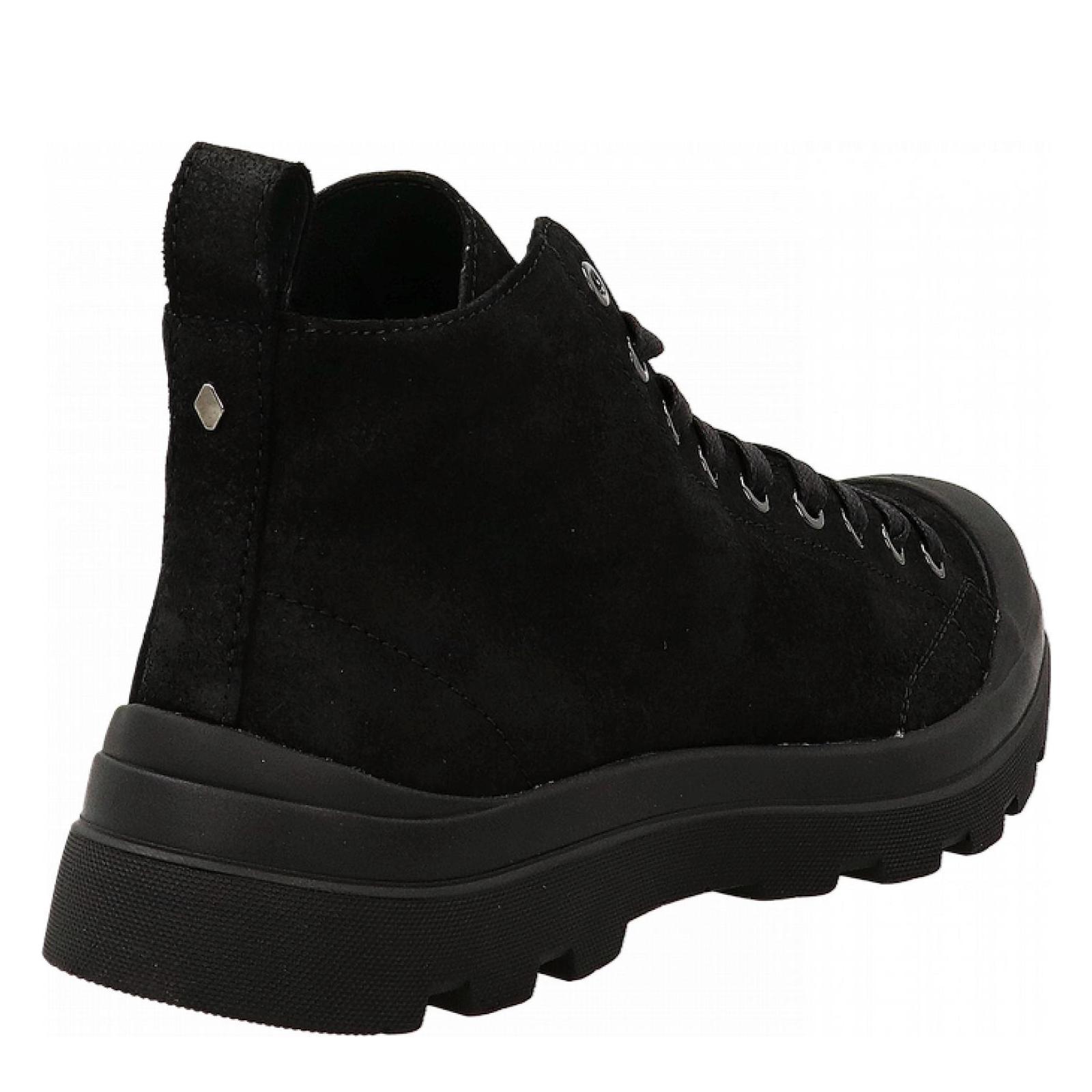 P03 ANKLE BOOT WAXED black