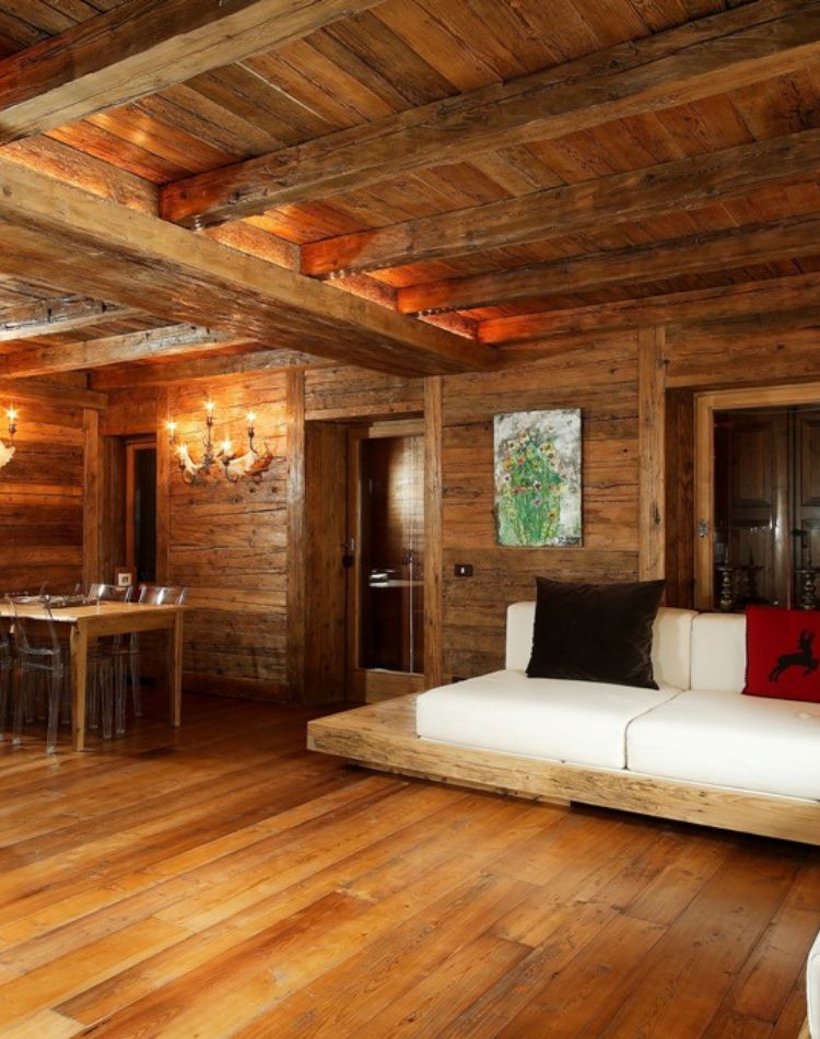 salone in legno di larice