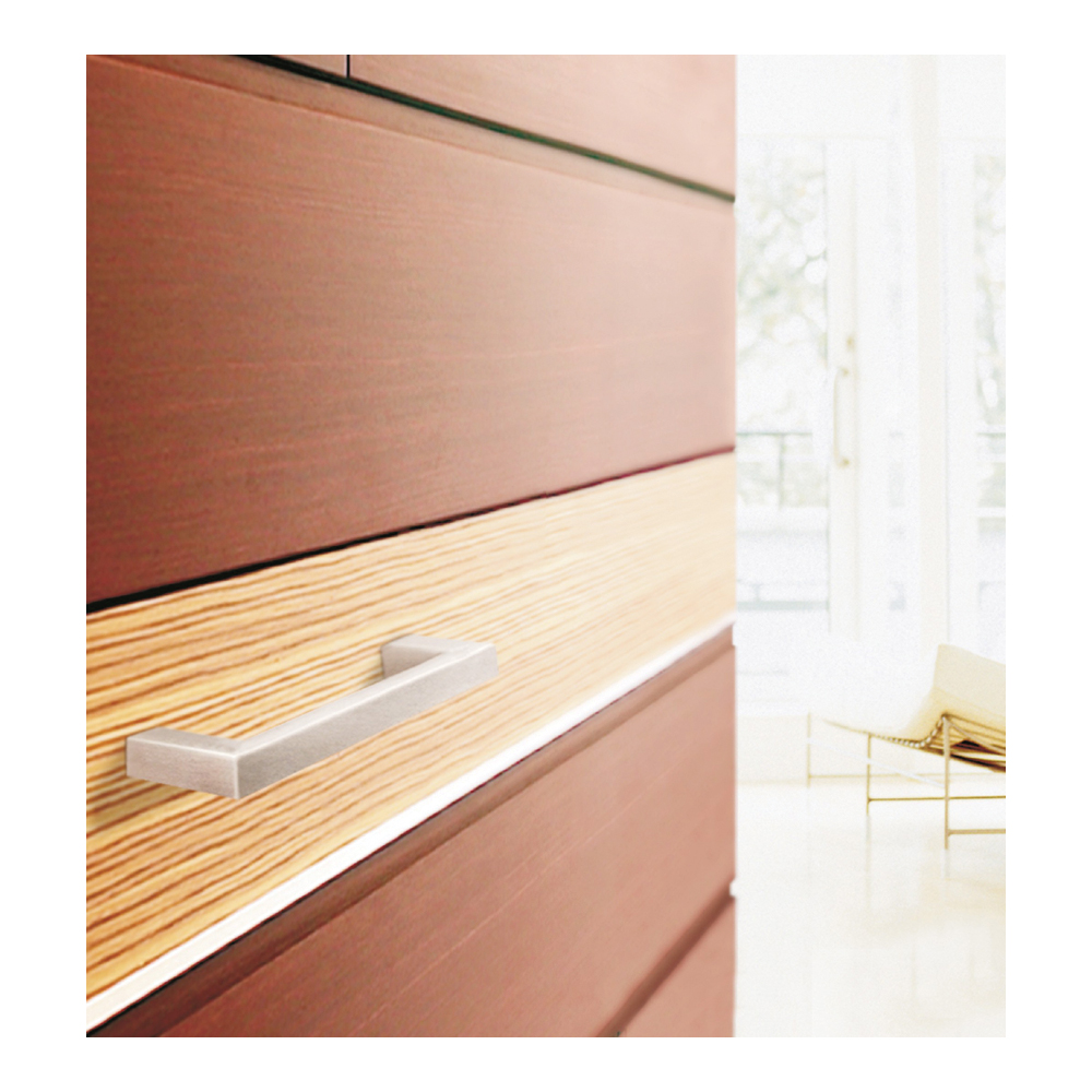 Maniglia per mobile Square cromo opaco interasse 96mm Estamp