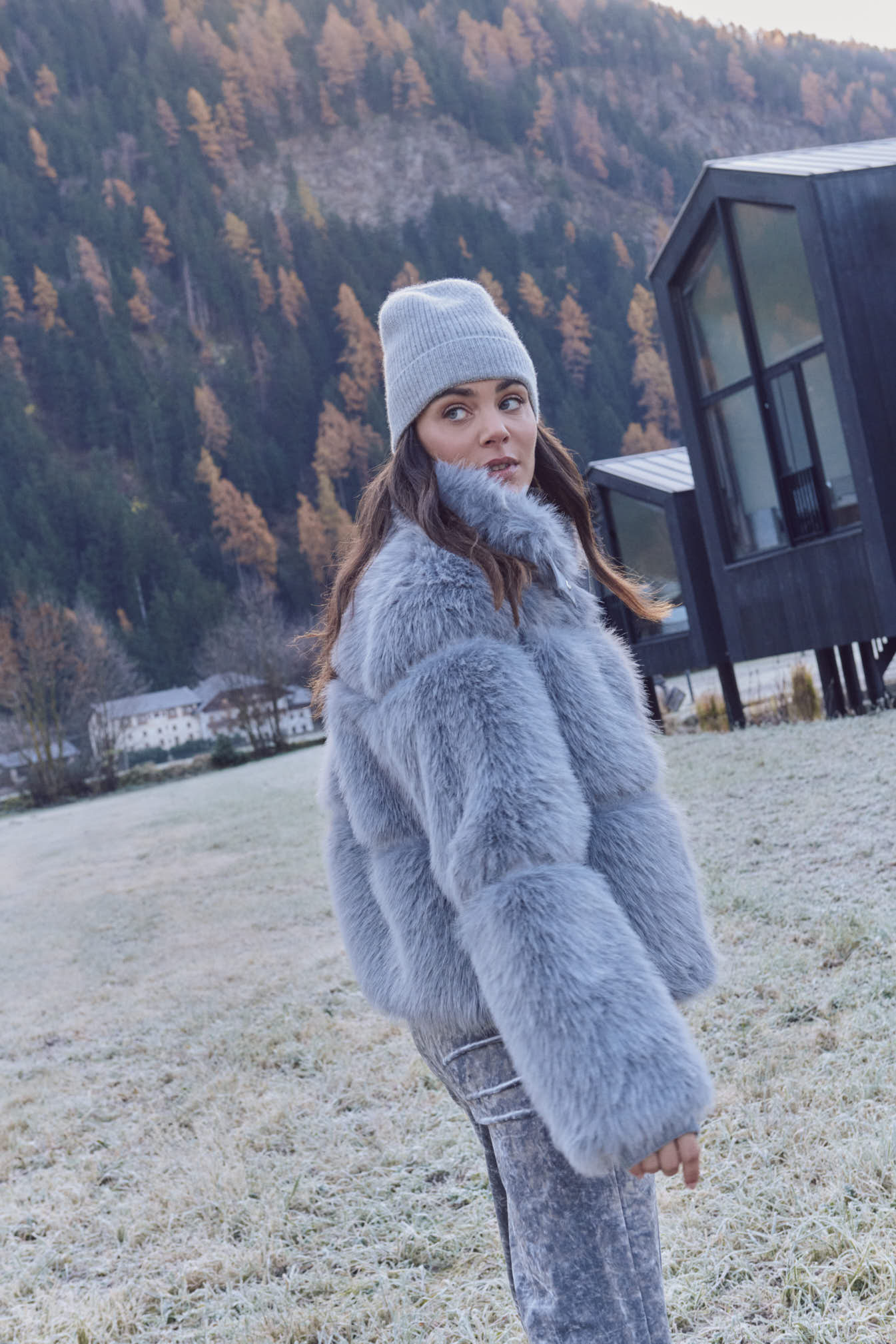 Neve e saldi: chic per la montagna image