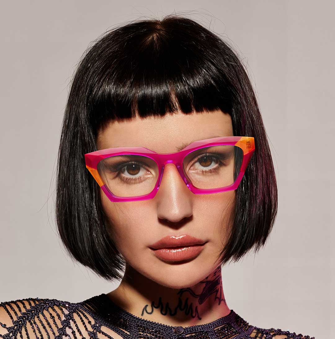 Discover Genesis Eyewear, the epitome of elegance and sophistication in eyewear. Embrace the new generation of stylish eyepieces.