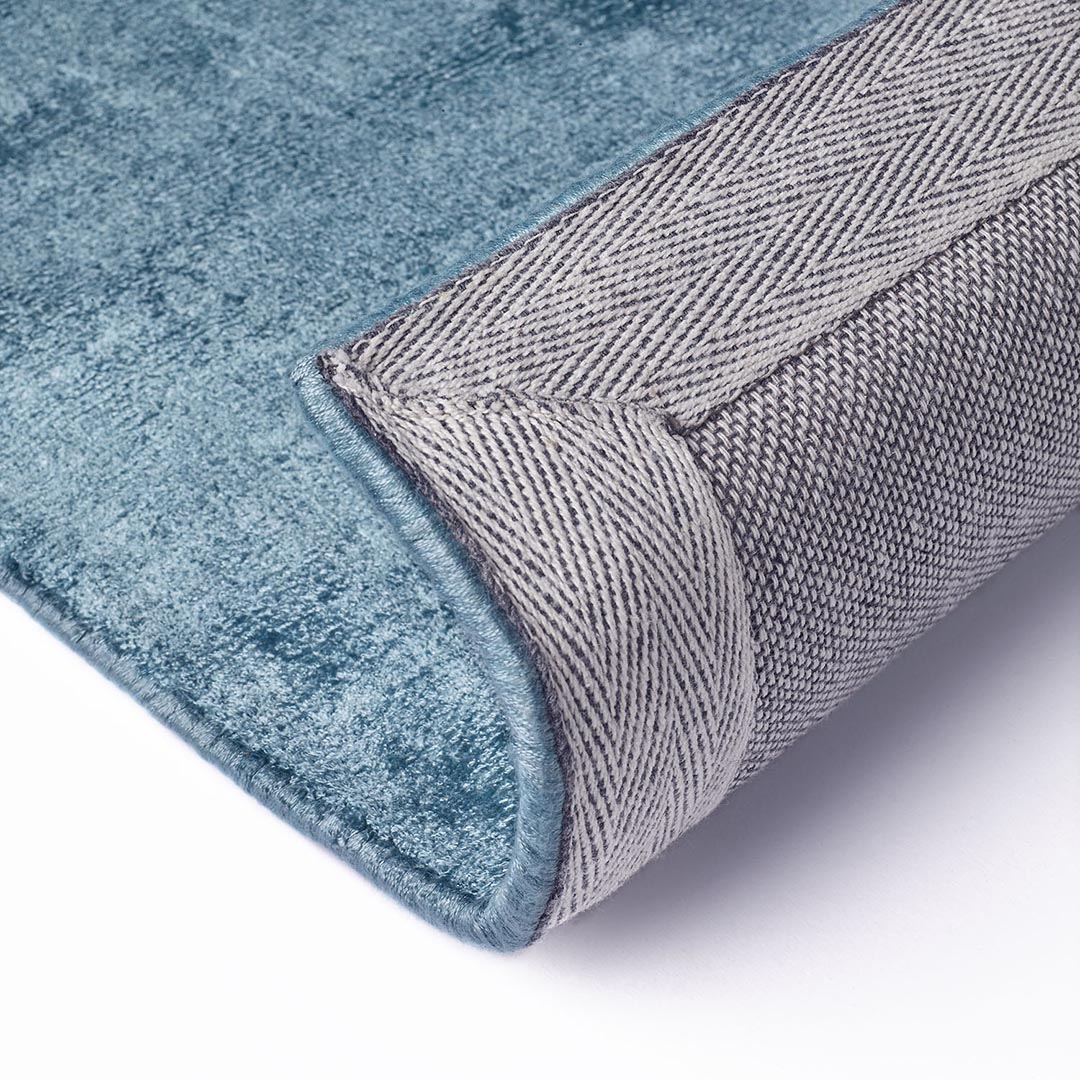 TRENDY SHINY OTTANIO: Eleganza e Comfort per il Tuo Spazio Moderno