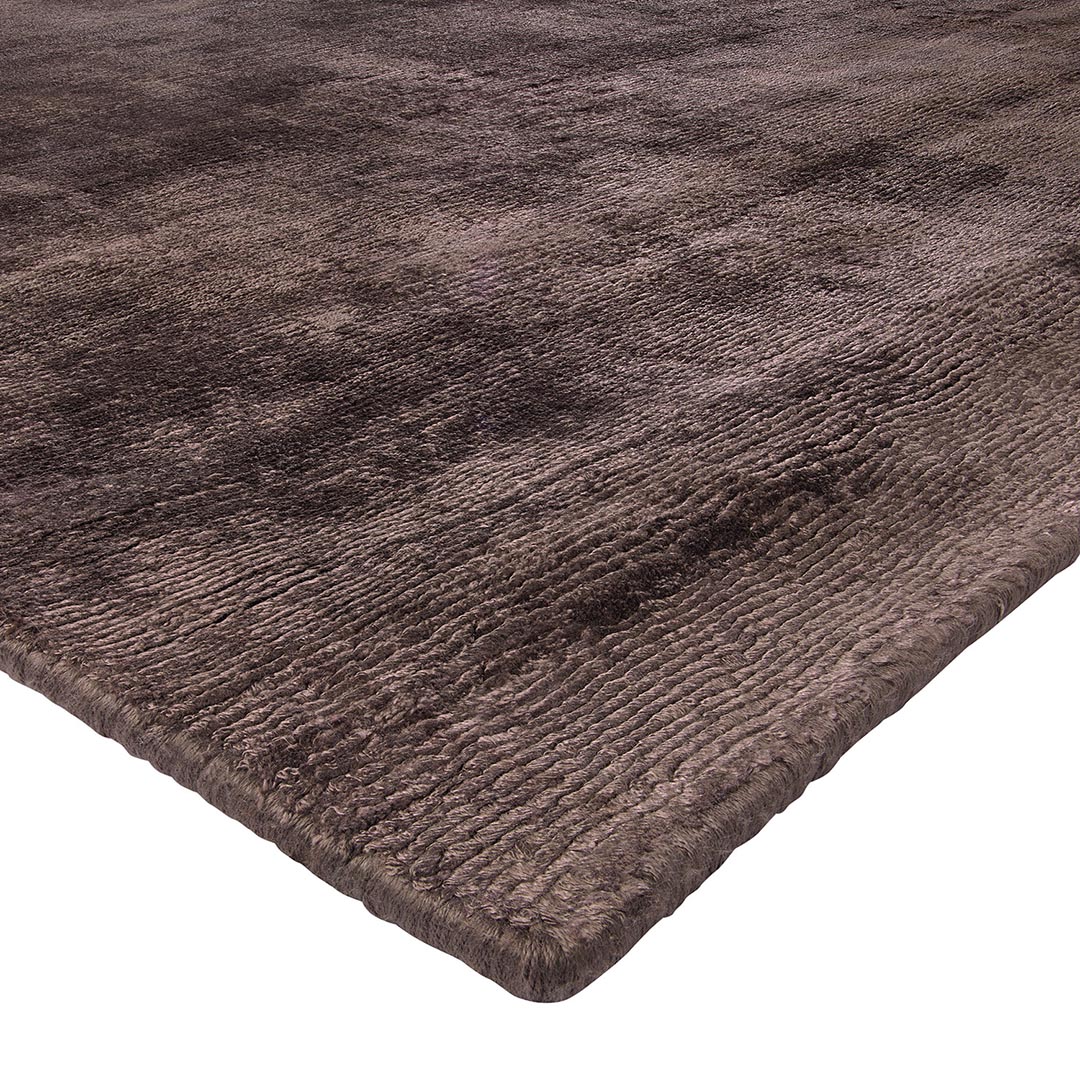 TRENDY SHINY TAUPE: Raffinatezza e Comfort per il Tuo Spazio