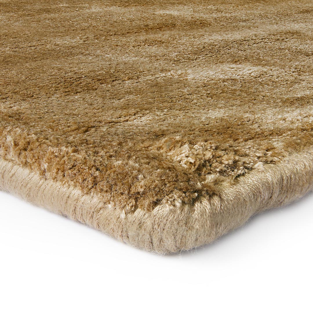 Tappeto LUCE GOLD: Eleganza Brillante per i Tuoi Spazi