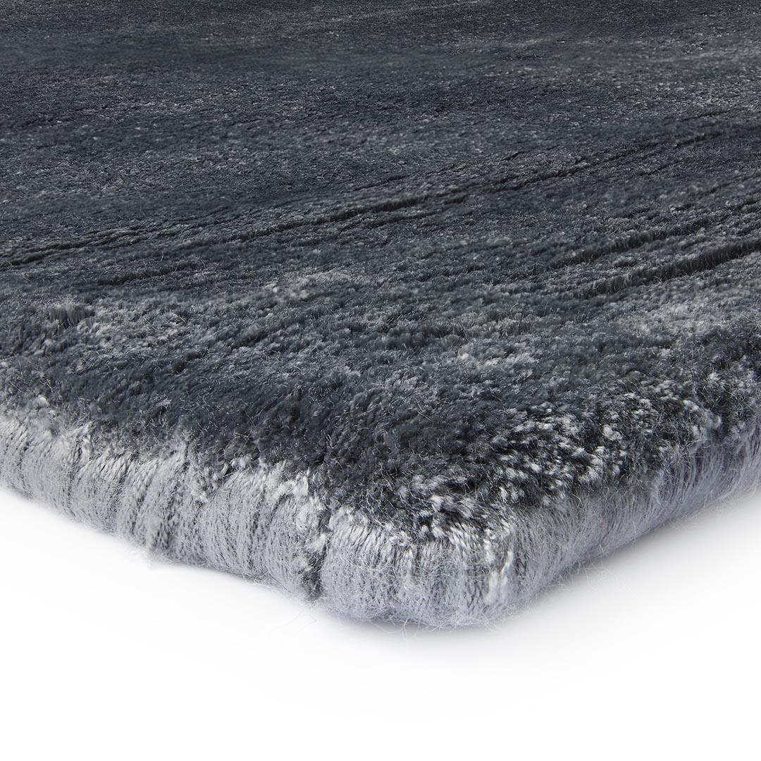 Tappeto LUCE GREY: Eleganza Semplice e Raffinata